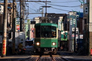 江ノ電が通る街路