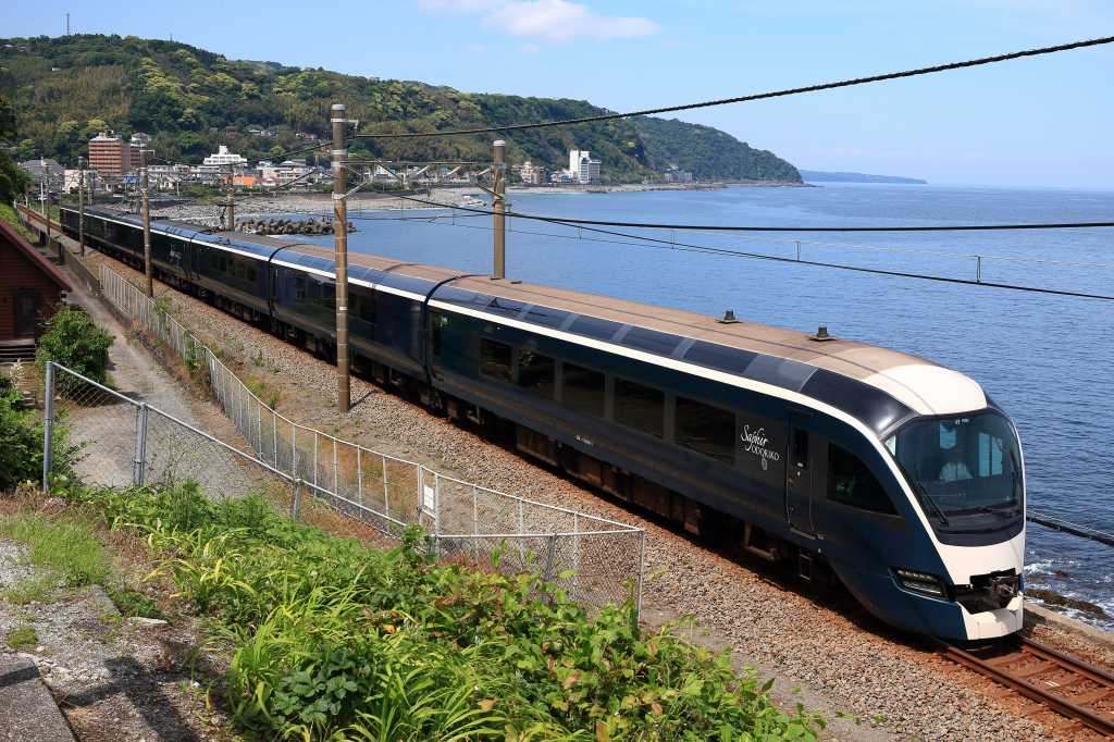 JR東日本E261系電車