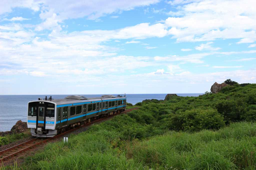 JR東日本E130系気動車