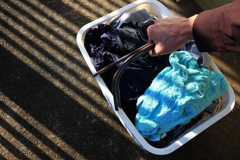 お洗濯日和の朝の写真素材