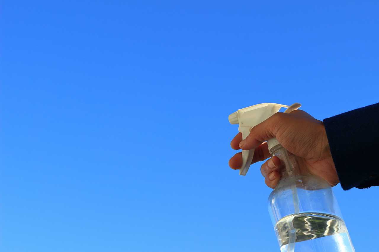 霧吹きで散水の写真素材