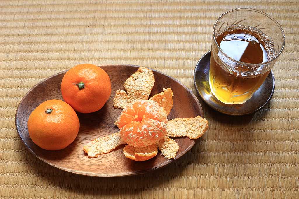 冬みかんと和室の写真素材