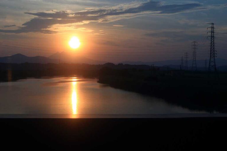 帰路の車窓の写真素材