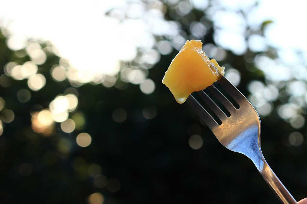 カットパインで朝食の写真素材