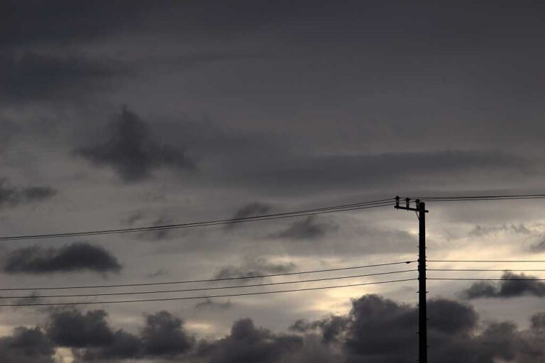 嵐が来る空の写真素材