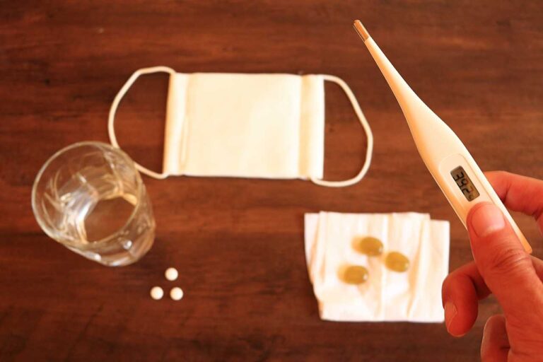 発熱風邪を療養の写真素材