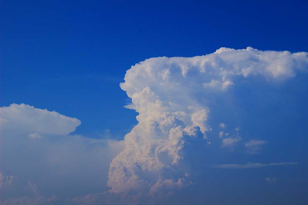 入道雲と空の写真素材